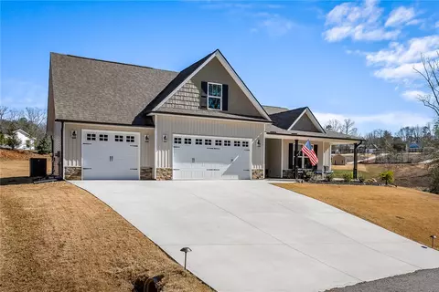 214 Inlet Pointe Dr, Anderson, SC 29625