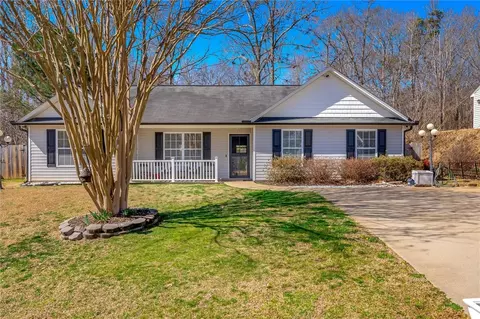 122 Goldfinch Ct, Piedmont, SC 29673