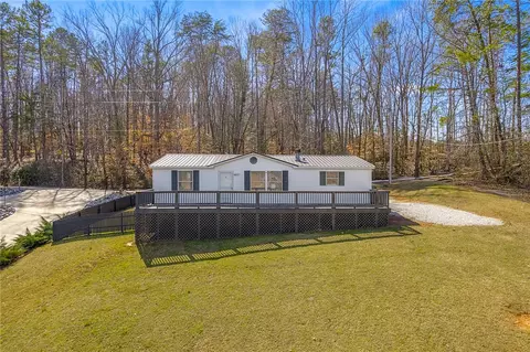 110 Holt Dr, Iva, SC 29655