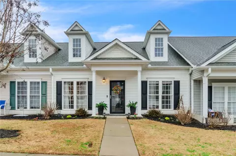 137 Heritage Place Dr, Pendleton, SC 29670