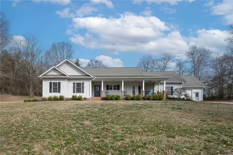 160 Sentell Rd, Williamston, SC 29697