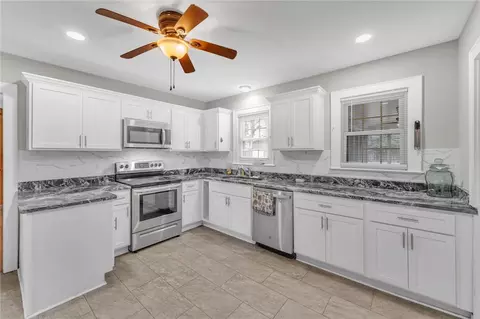 Kitchen - 1611 E Calhoun St, Anderson, SC 29621 photo 2 of 3