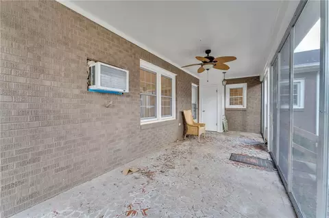 Exterior - 1611 E Calhoun St, Anderson, SC 29621 photo 4 of 10