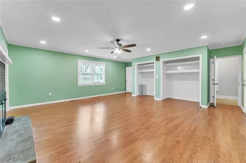 Living - 1611 E Calhoun St, Anderson, SC 29621 photo 7 of 9