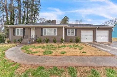 1611 E Calhoun St, Anderson, SC 29621