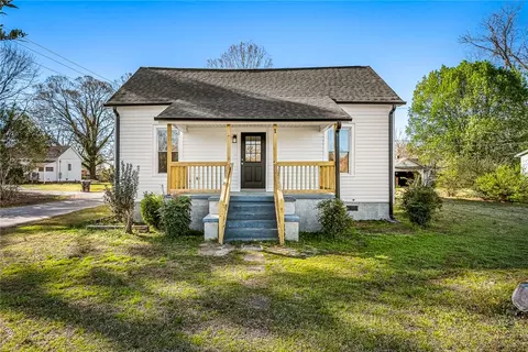 1 Kelly St, Belton, SC 29627