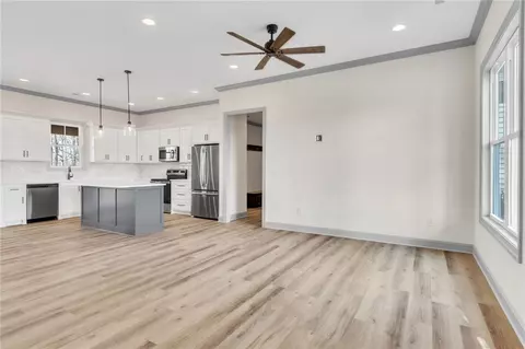 Living - 252 Addison Cir, Pelzer, SC 29669 photo 3 of 3