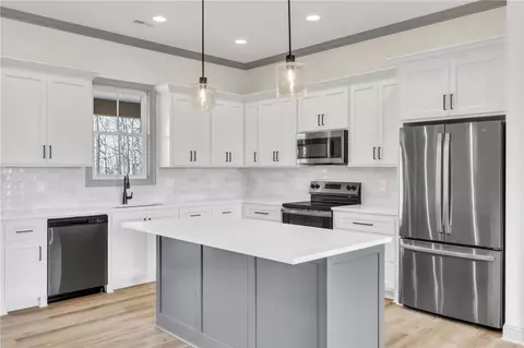 Kitchen - 252 Addison Cir, Pelzer, SC 29669 photo 1 of 3