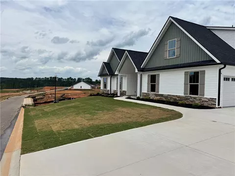 104 Hinton Farms Dr, Easley, SC 29640 photo 3