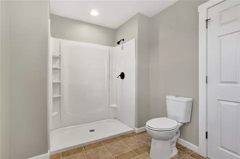 Bath - 1003 Gravley Rd, Pickens, SC 29671 photo 2 of 5