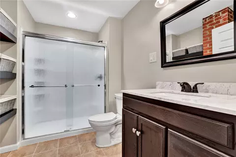Bath - 1003 Gravley Rd, Pickens, SC 29671 photo 3 of 5
