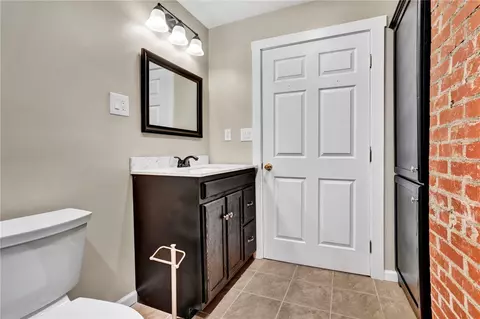 Bath - 1003 Gravley Rd, Pickens, SC 29671 photo 5 of 5