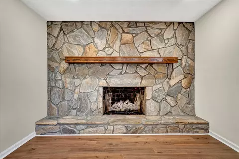 Living - 1003 Gravley Rd, Pickens, SC 29671 photo 4 of 7