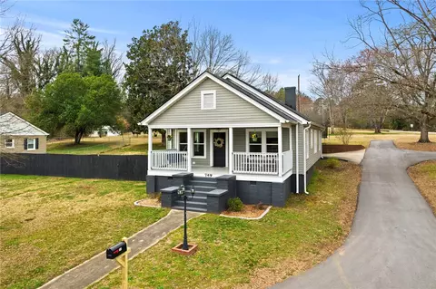 749 Pickens Dr, Liberty, SC 29657