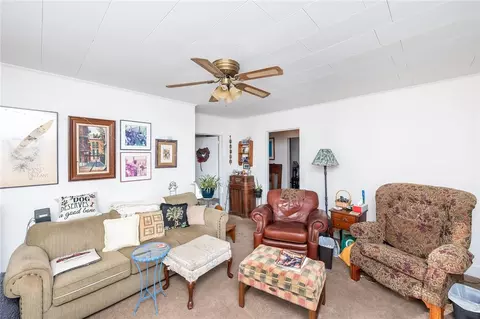 Living - 7 Smith St, Ware Shoals, SC 29692 photo 2 of 2