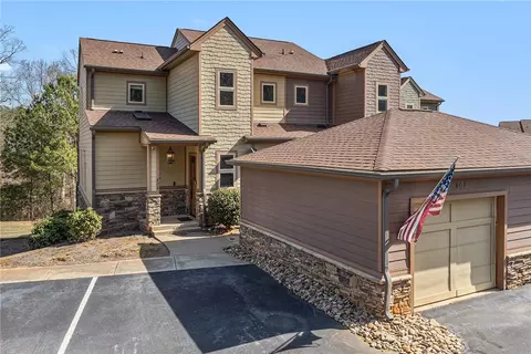 404 Sunset Point Dr, West Union, SC 29696