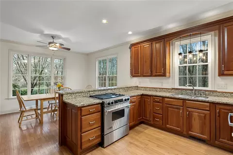 Kitchen - 212 Morgan Dr, Central, SC 29630 photo 5 of 6