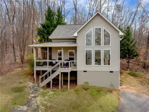 424 Kenwood Dr, Westminster, SC 29693
