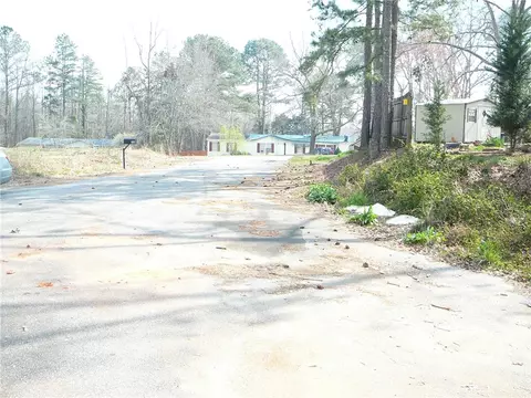 83 Carousel Court, Starr, SC 29684