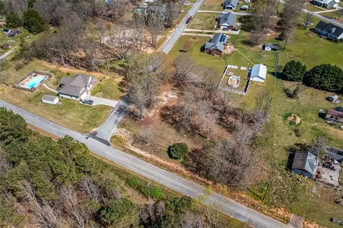 407 Will Hanks Rd, Honea Path, SC 29654 photo 7