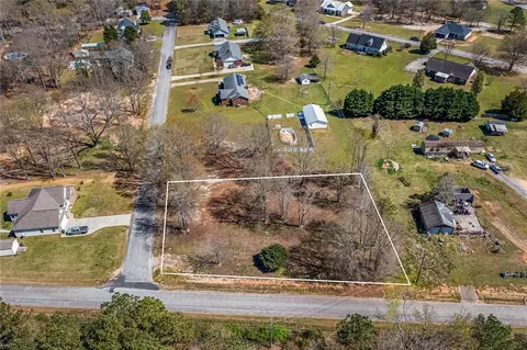 407 Will Hanks Rd, Honea Path, SC 29654 photo 5