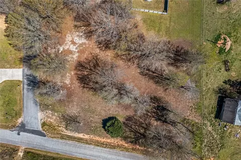 407 Will Hanks Rd, Honea Path, SC 29654 photo 2