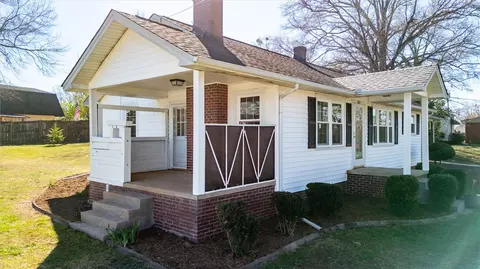 202 Washington Ave, Easley, SC 29640 photo 25