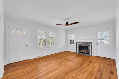202 Washington Ave, Easley, SC 29640 photo 8
