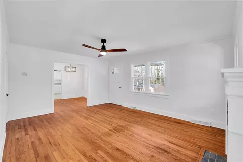 202 Washington Ave, Easley, SC 29640 photo 9