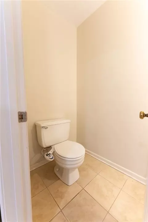 Bath - 388 Micasa Dr, Pendleton, SC 29670 photo 1 of 4