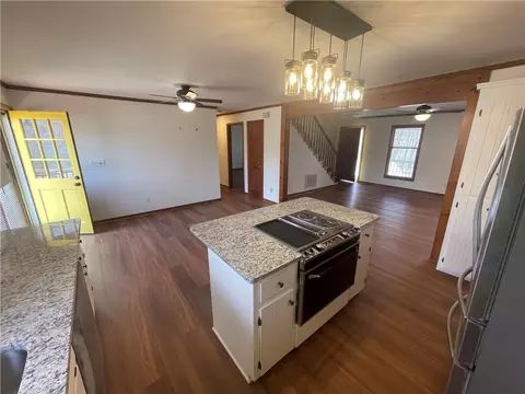 236 Issaqueena Dr, Central, SC 29630 photo 8