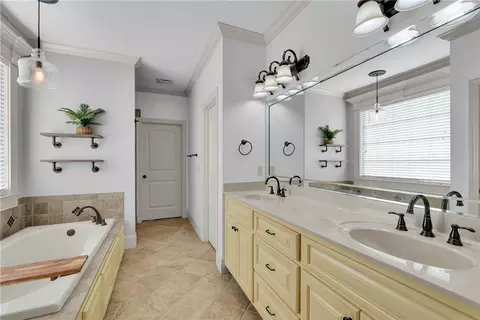 202 Avendell Dr, Easley, SC 29642 photo 13