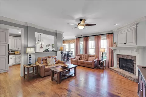 202 Avendell Dr, Easley, SC 29642 photo 6