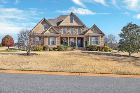 202 Avendell Dr, Easley, SC 29642