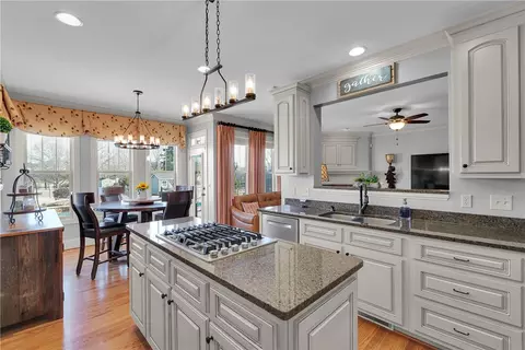 202 Avendell Dr, Easley, SC 29642 photo 10