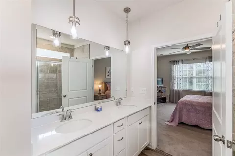 Bath - 330 Sliding Rock Dr, Pendleton, SC 29670 photo 1 of 3