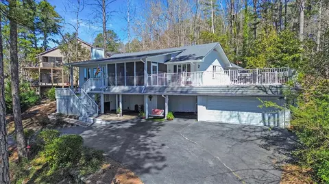 545 Long Reach Dr, Salem, SC 29676