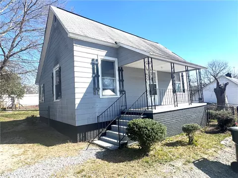 18 Mcgee St, Belton, SC 29627
