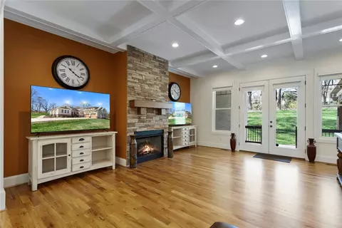 Living - 102 Misty Oaks Ln, Pendleton, SC 29670 photo 1 of 2
