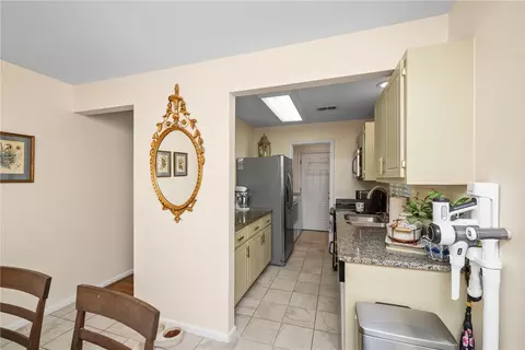 Kitchen - 212 Dayton Dr, Easley, SC 29642 photo 2 of 4