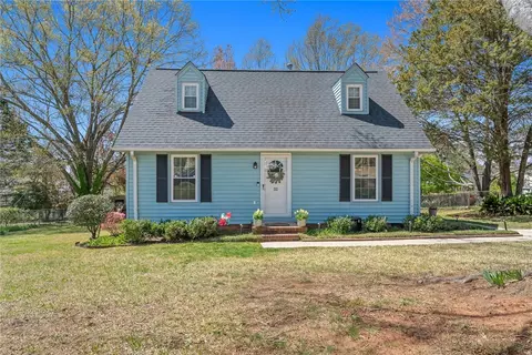 212 Dayton Dr, Easley, SC 29642