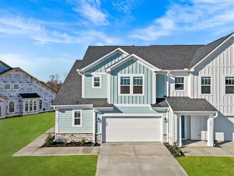 208 Leisure Ln, Anderson, SC 29621