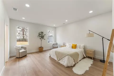 Bedroom - 215 Sunset Dr, Easley, SC 29640 photo 1 of 8