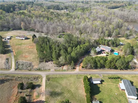 329 Mcfalls Cir, Anderson, SC 29621 photo 19