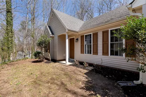 119 Cottonwood Dr, Seneca, SC 29678