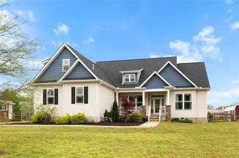 1705 Marett Rd, Pendleton, SC 29670