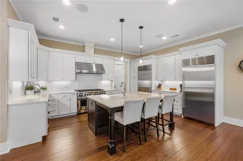 Kitchen - 114 Peninsula Ct, Sunset, SC 29685 photo 2 of 4