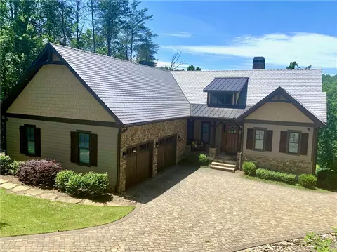 114 Peninsula Ct, Sunset, SC 29685