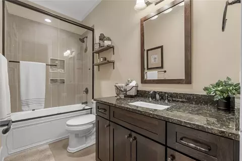 Bath - 114 Peninsula Ct, Sunset, SC 29685 photo 5 of 5