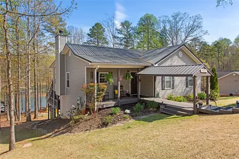300 Gladys Cir, Fair Play, SC 29643